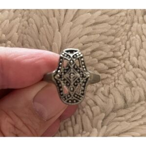 Vintage Avon Ring Blackened‎ Badge Geometric Bohemian Totem Silver Tone Size 6.5